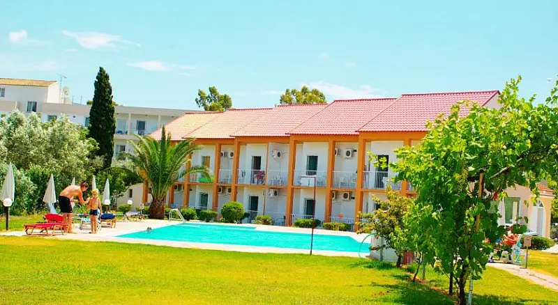 AGGELOS FAMILY HOTEL