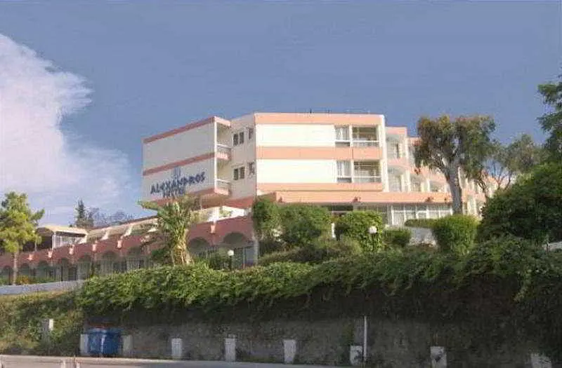 Alexandros Hotel