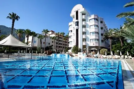 AQUA HOTEL