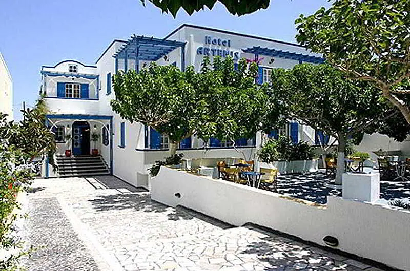 Artemis Hotel