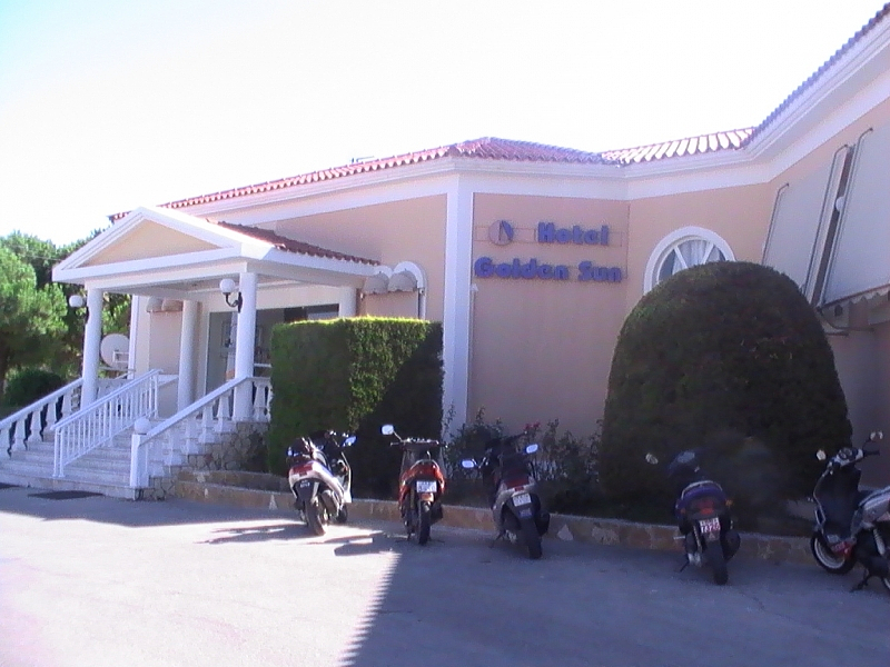 GOLDEN SUN HOTEL