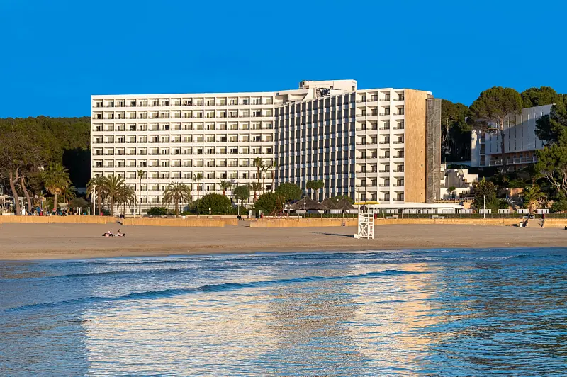 Hotel Vibra Beverly Playa