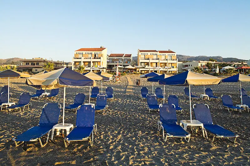 Iperion Beach Hotel