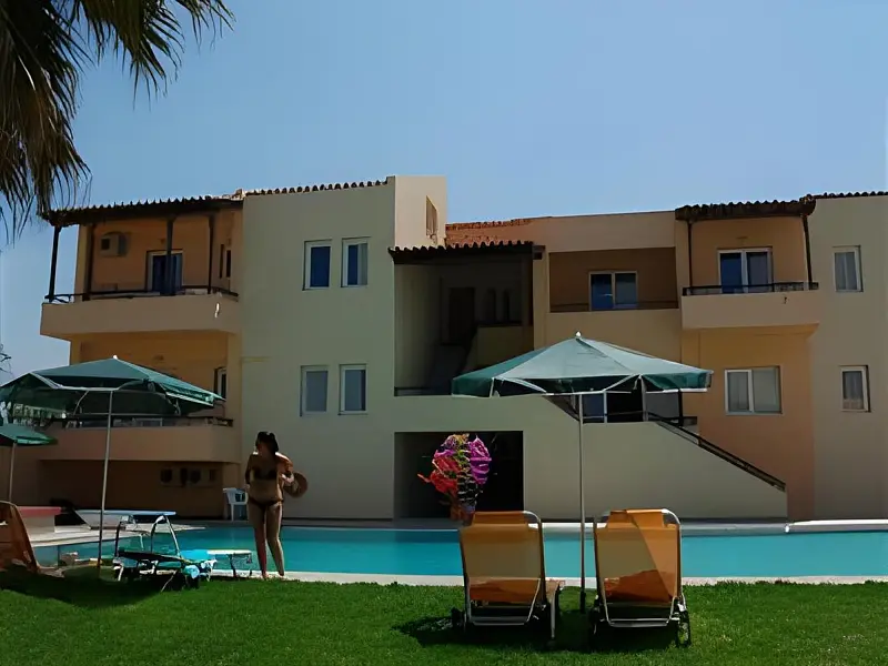 Mythos Beach Hotel Apartments