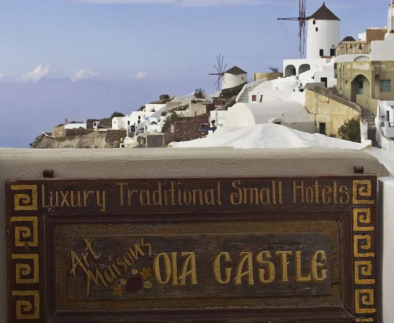 Oia Castle Luxury Suites