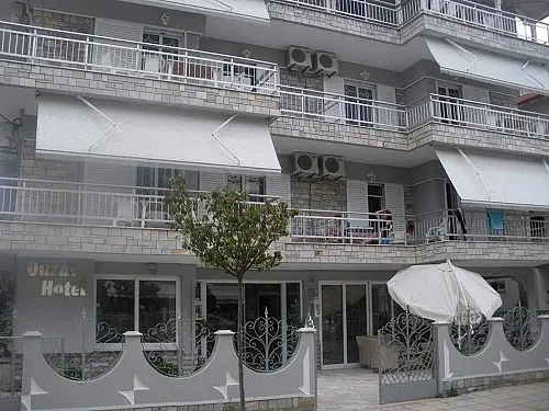 Ouzas Hotel Apartments