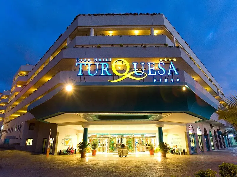 TURQUESA PLAYA APARTMENTS