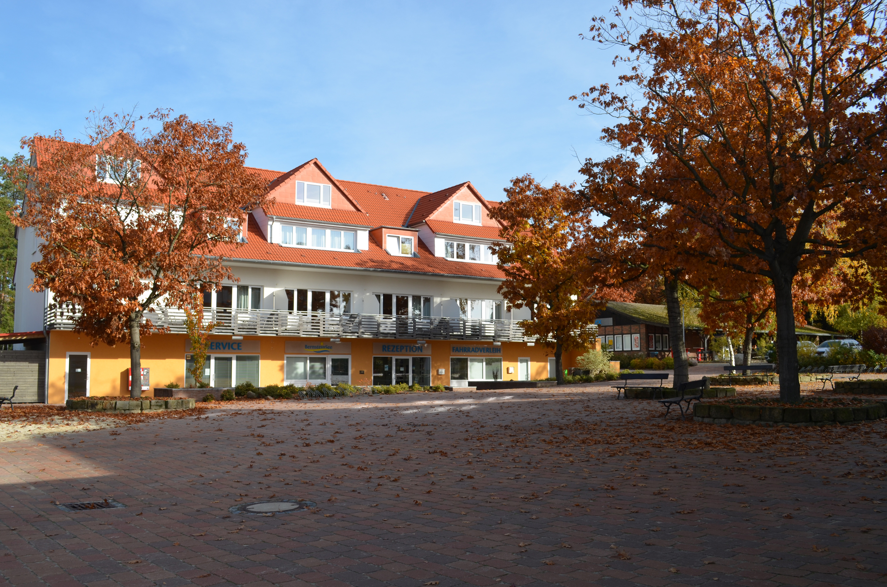 Bernsteinsee Hotel & Ferien